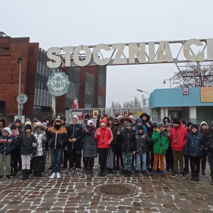 Przed wejściem do muzeum Stocznia Gdańska