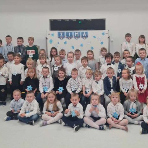 Wspólne zdjęcie wszystkich przedszkolaków