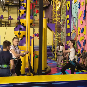Zabawy w Parku Trampolin