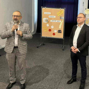 Senator K. Bieńkowski dziękuje za udział w konkursie.
