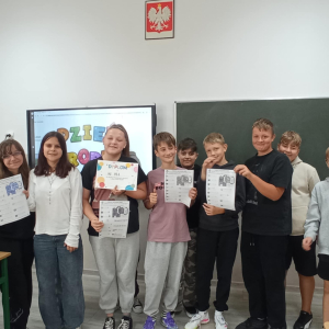 Starsi uczniowie też świętują Dzień Kropki