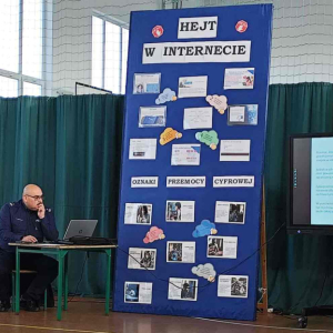 Dzielnicowy G. Szymański opowiada o niewłaściwym korzystaniu z internetu