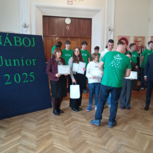 Nasza drużyna odbiera nagrodę 