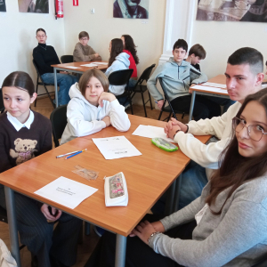 Nasi uczniowie czekają na rozpoczęcie konkursu