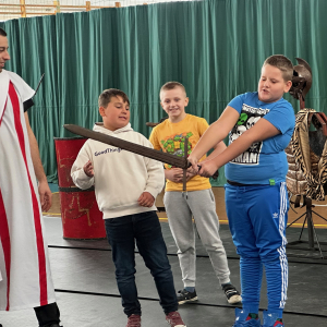 Uczniowie w naszej szkole są bardzo silni i wytrzymali