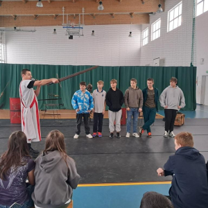 Pokaz testu na legionistę...