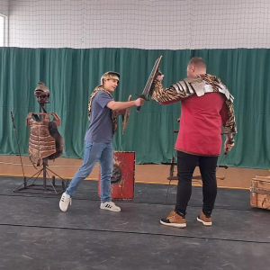  Pokaz walki gladiatorów...