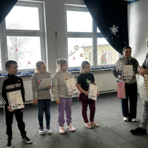 Wręczenie nagród przez p.Dyrektora