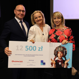 Przedstawiciele naszej szkoły z Mazowiecką Kurator Oświaty  - Panią Wiolettą Krzyżanowską