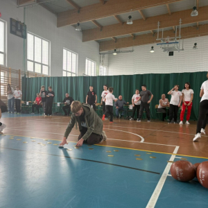 Szukamy wizerunków wilka...