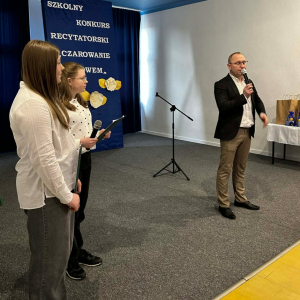 Pan Dyrektor dziękuje wszystkim uczniom za udział w konkursie recytatorskim