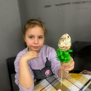 Uczennica klasy IIa podczas warsztatów