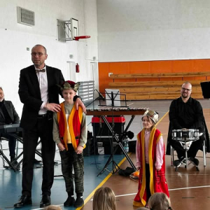 W Bębnowie Małym żyli król i królowa