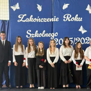 Wyróżnieni uczniowie z klasy VIII