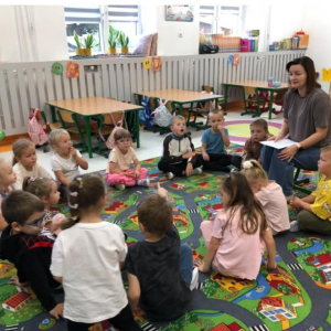 Razem uczymy się przyjaźni, empatii i życzliwości.