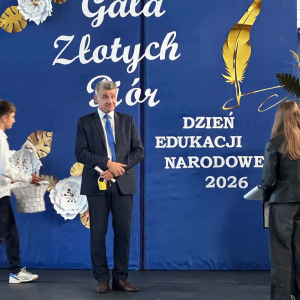Pan W. Rudziński odbiera Złote Pióro Cierpliwości